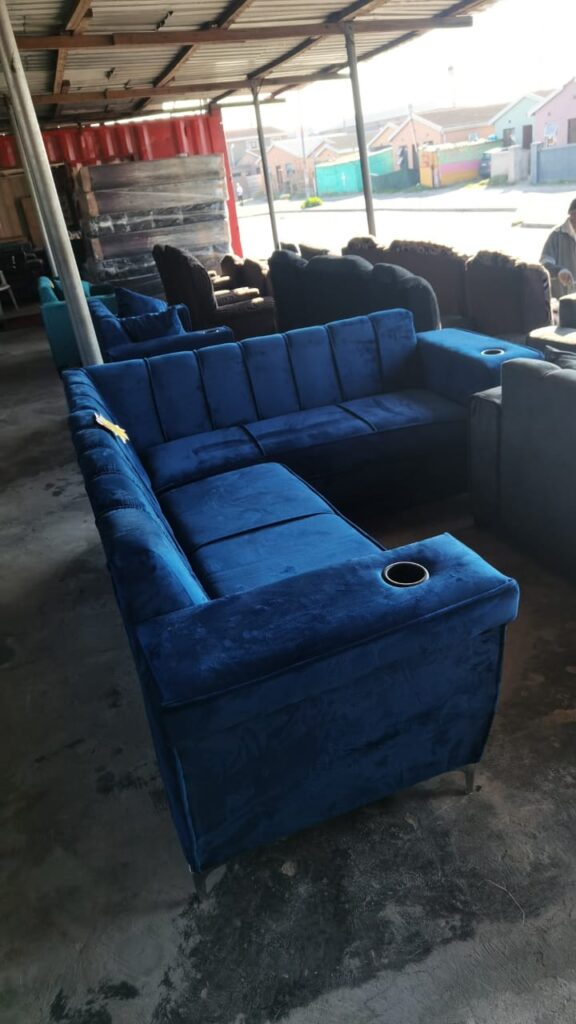 ABANEBEL TRADING 
SIDE B
NEXT TO KFC
073 724 7254